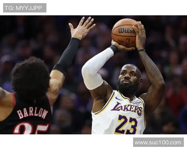 詹姆斯再现神勇表现湖人加时逆转勇士成功晋级季后赛